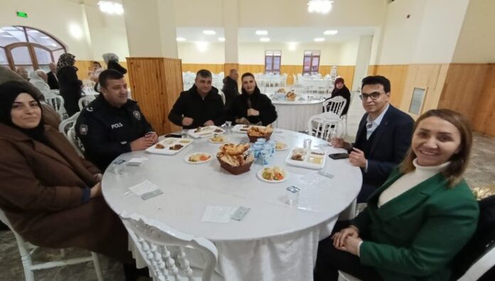 PAZARYERİ’NDE RAMAZAN’IN İLK İFTARI ŞEHİT YAKINLARI VE GAZİLERLE AÇILDI