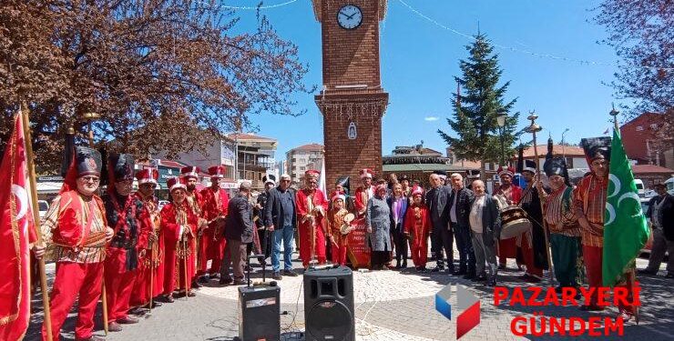 AK Partili Belediyeden CHP’li vekillere mehterli gönderme