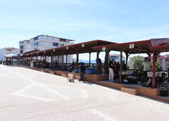 KÖYLÜ PAZARI HİZMETE AÇILDI
